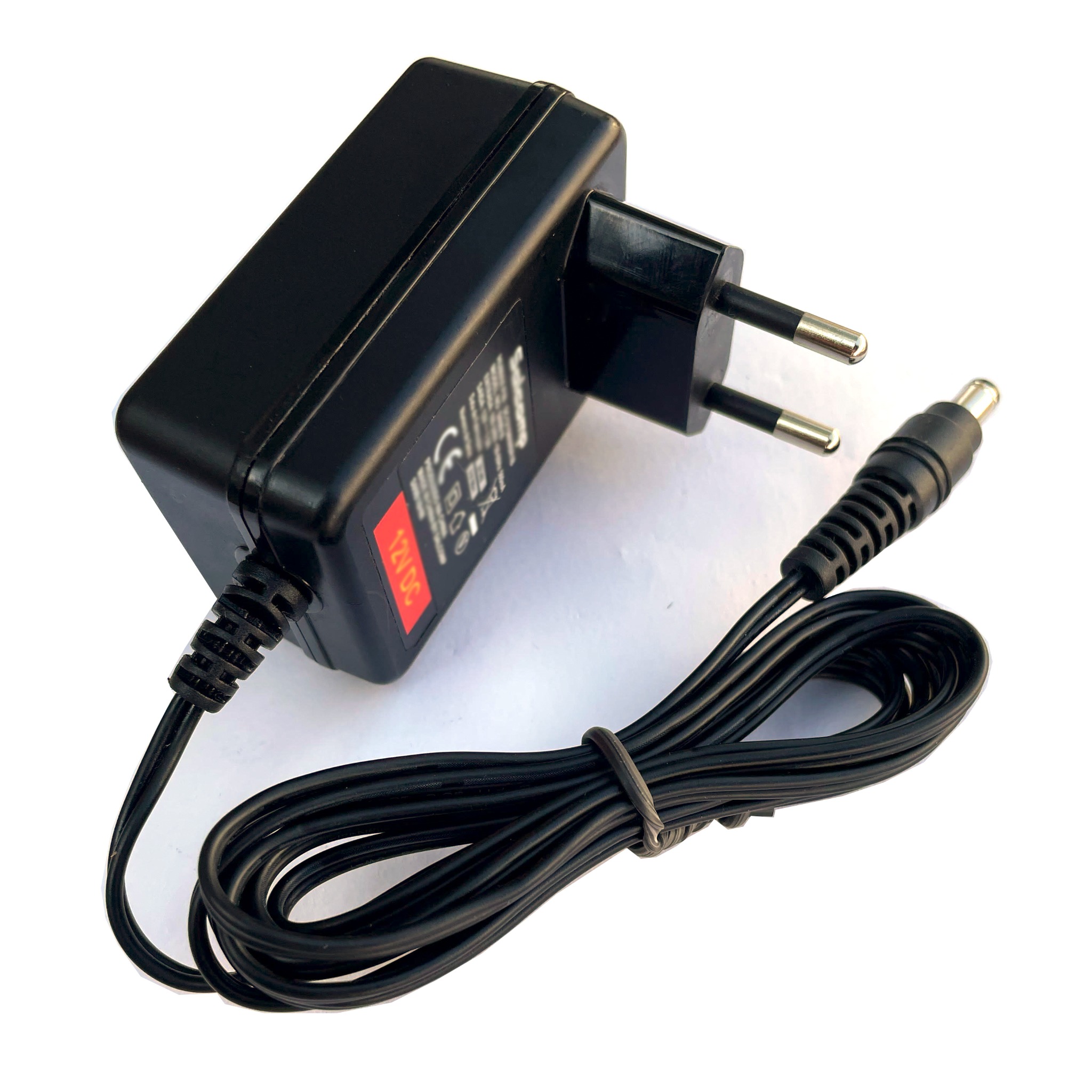 Fonte preta de 12 V com cabo e conector de alimentação